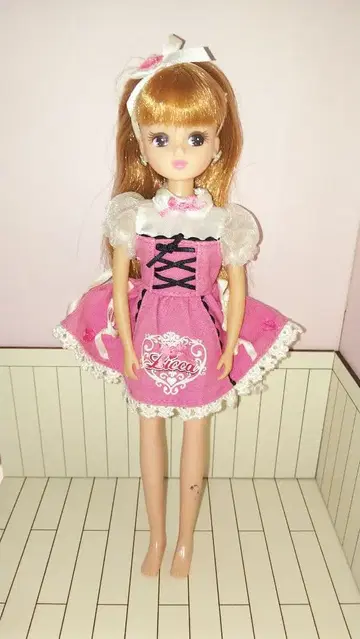 귀여운 리카짱 인형 인형 2012년제 양말 신발 결품 핑크 드레스 금발