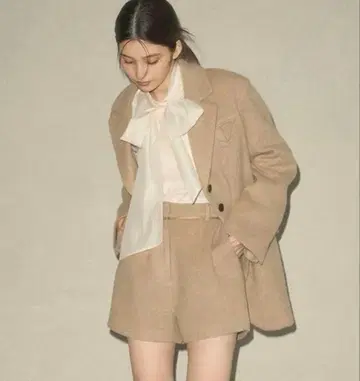 Lilybrown 릴리 브라운 샤기 오버 자켓 코트