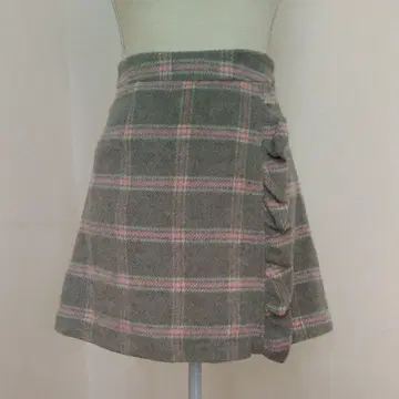그레이와 핑크 체크 미니 스커트