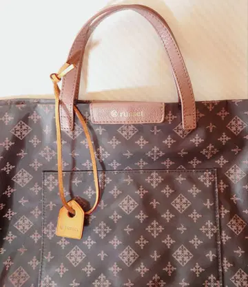 russet 대용량 숄더백 그레이