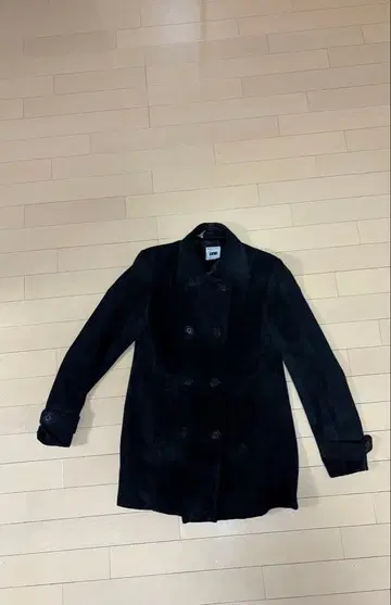 DKNY 블랙 피 코트