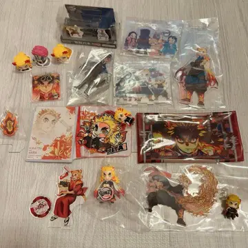 귀멸의 칼날 렌고쿠 쿄쥬로 아크릴 스탠드 등 굿즈 세트