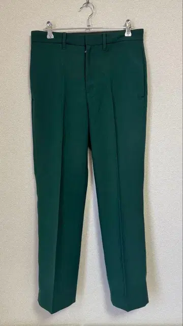 HARE 다크 그린 슬랙스 스트레이트 핏