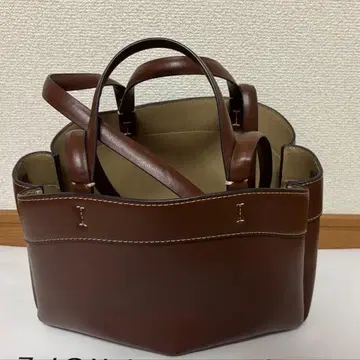 ZARA 브라운 가죽 핸드백