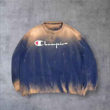 귀 페이드 & 보로 Champion 그라데이션 맨투맨