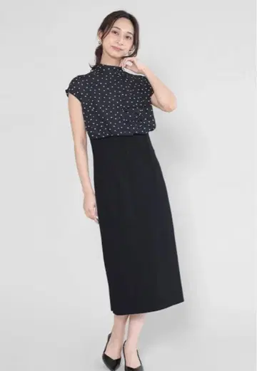 페넬 도트 비대칭 프릴 원피스