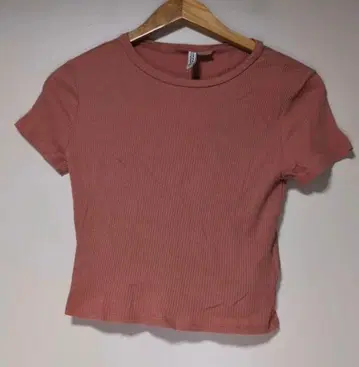 H&M DIVIDED 핑크 크롭T셔츠