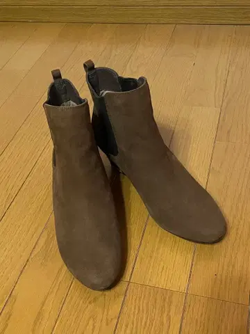 새상품급 천연 가죽 스웨이드 사이드 고어 부츠 브라운 26cm