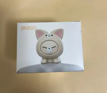 SKZOO MINI FIGURE Foxl.Ny 아이엔 폭시니