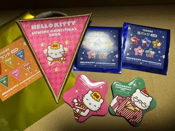 헬로키티 루미네 크리스마스 엄마 아빠 메리 조지 배지