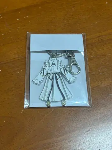 브이스포! 에이리사 의상 메탈 키링