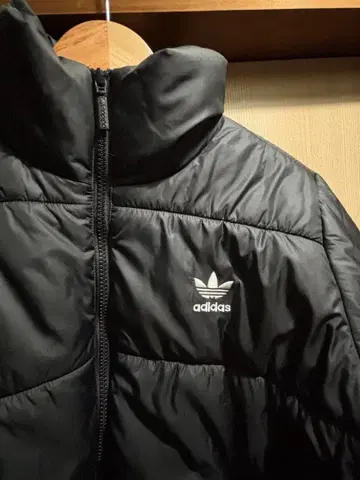 adidas originals 다운 자켓