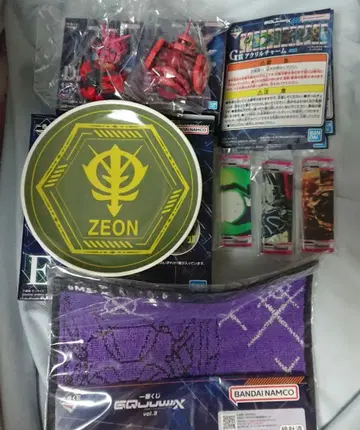 기동전사 건담 지크 액스 제일복권 모빌슈트 헤드 마그넷 외 세트