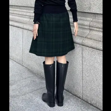 JENNE 다크 그린 체크 무늬 플리츠 스커트 무릎 기장 미사용 새상품