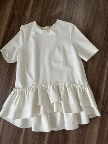 아베닐 에투알 프릴 티셔츠 36