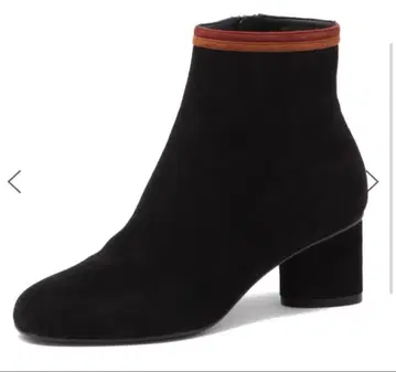 FERRAGAMO 블랙 스웨이드 숏부츠