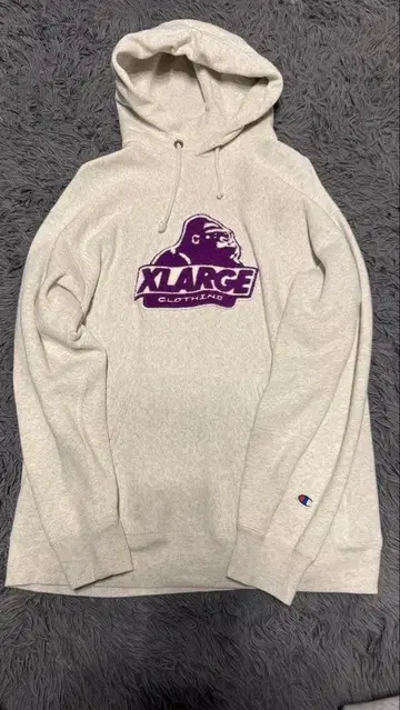 XLARGE 그레이 후드티 L 사이즈 Champion 로고 포함