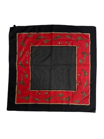 새 모티브 빨검 대형 스카프