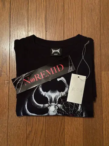 Norimid 본 T셔츠 M 사이즈 스티커 택 포함