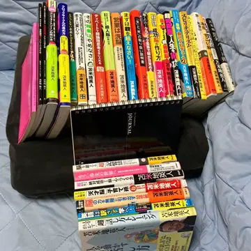 토마베치 히데토 씨의 서적 32권 묶음