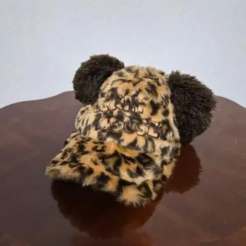 [ 새상품급 ] 디즈니 미키마우스 레오파드 무늬 팬캡 폼폼 모자