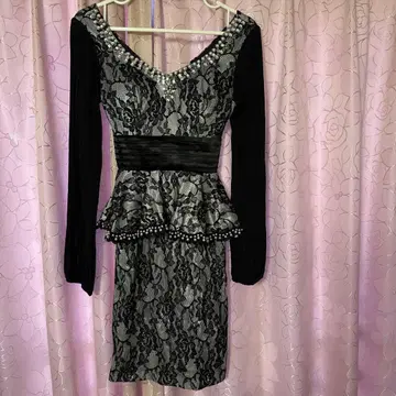 엘레강트한 페플럼 드레스