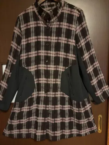 여유로운 여성용 ATLAN TIC 체크 무늬 롱 코트 울 혼방