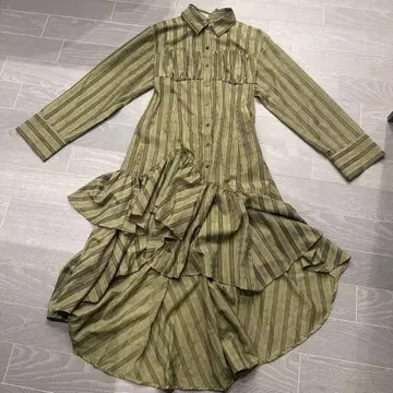 Lily Brown 스트라이프 프릴 셔츠 드레스