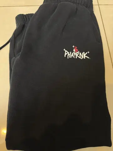 PHATRNK 블랙 맨투맨 바지