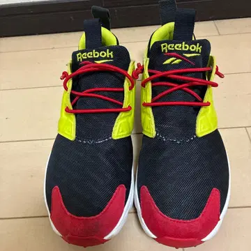 Reebok 스니커즈 블랙/노랑/빨간색