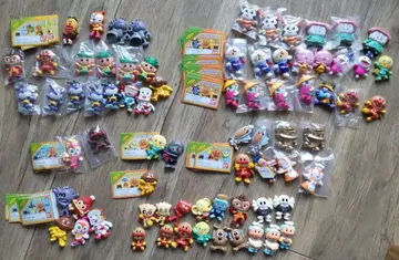 호빵맨 붙는답니다 11~17 마그넷 미개봉도 다수