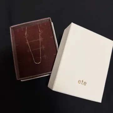 K10 YG 레이어 크레센트 문 목걸이