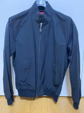 바라쿠타 다크 네이비 점퍼 블루종