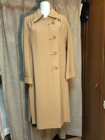 긴자 MAGGY 베이지 롱 코트