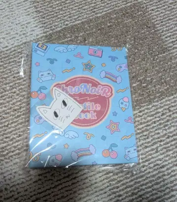 니지산지 ChroNoiR 뉴 레트로 카나에 프로필북