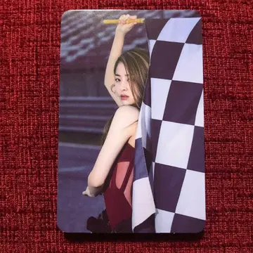 르세라핌 윤진 트레이딩 카드 신나라 혜택 르세라핌