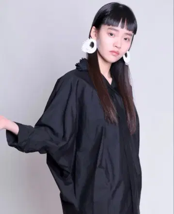 cucuri 쿠쿠리 아리마츠 시보리 셔츠 옷깃