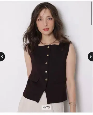 Apuweiser-riche 스퀘어넥 베스트 니트 풀오버