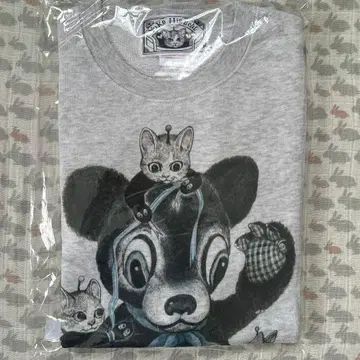 히구치 유코 반팔 스웨트 귈스 와 블랙 베어