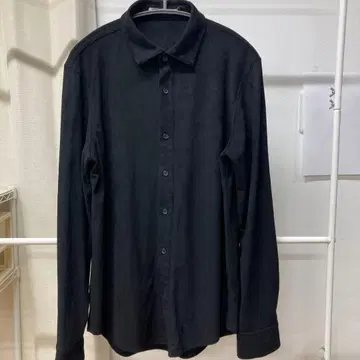 ZARA 블랙 스웨이드풍 버튼업 긴팔 셔츠