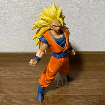 제일복권 드래곤볼 VS 옴니버스 E상 초사이어인 3 손오공 피규어