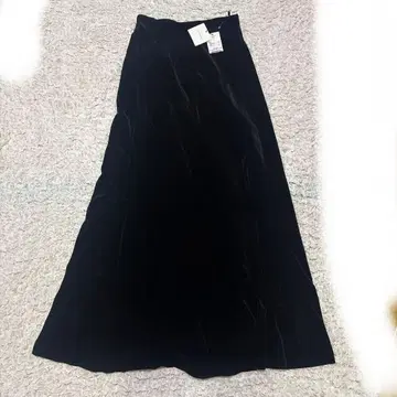 ARUMDY 알름디 롱 스커트 벨로아 블랙