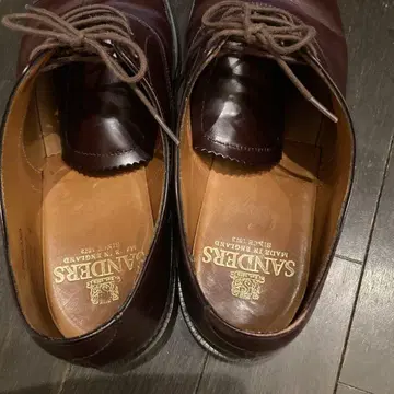 SANDERS 다크 브라운 드레스 신발