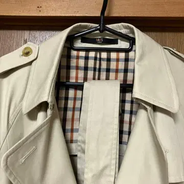 DAKS 스프링 코트