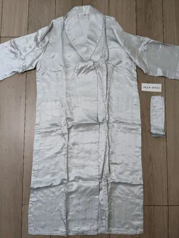 새상품 실크하우스 가운 XL 라이트 그레이 SILK HOUSE 파자마