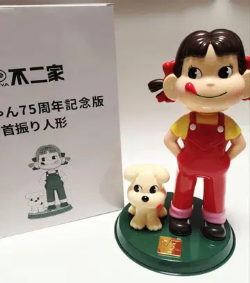 후지야 페코짱 75주년 기념판 흔들인형