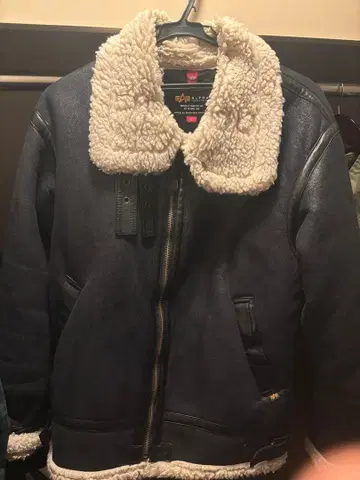 Alpha 페이크 무스탕 자켓 블랙 새상품급