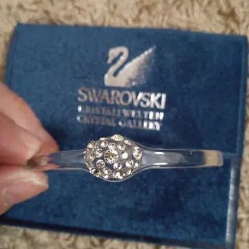 Swarovski 크리스탈 장식 팔찌