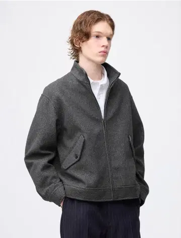 미사용 새상품 다크 그레이 집업 자켓