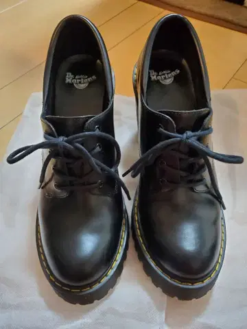 닥터마틴 여성용 힐 Dr.Martens